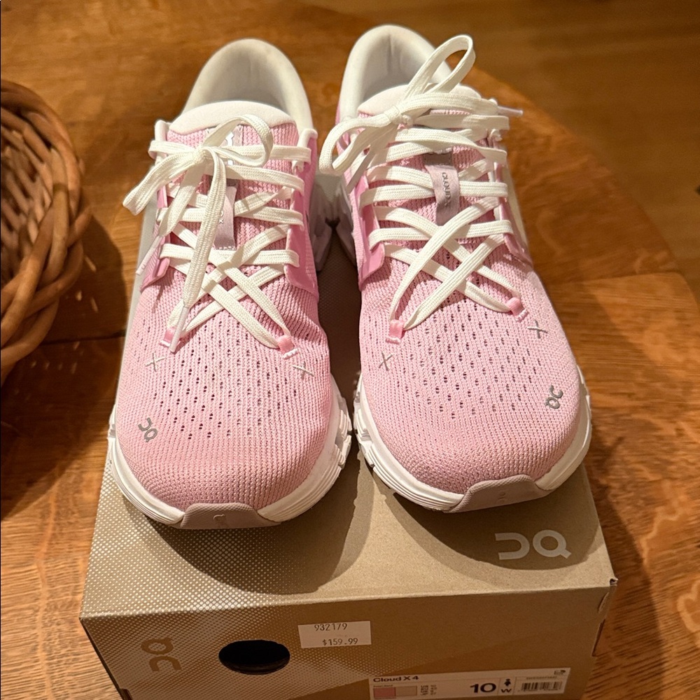 On Running Women's Cloud X4 - Picture 2 of 5